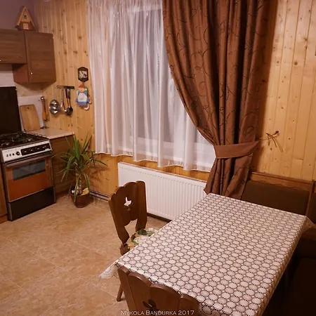 Barvinok Karpat Jaremcse
